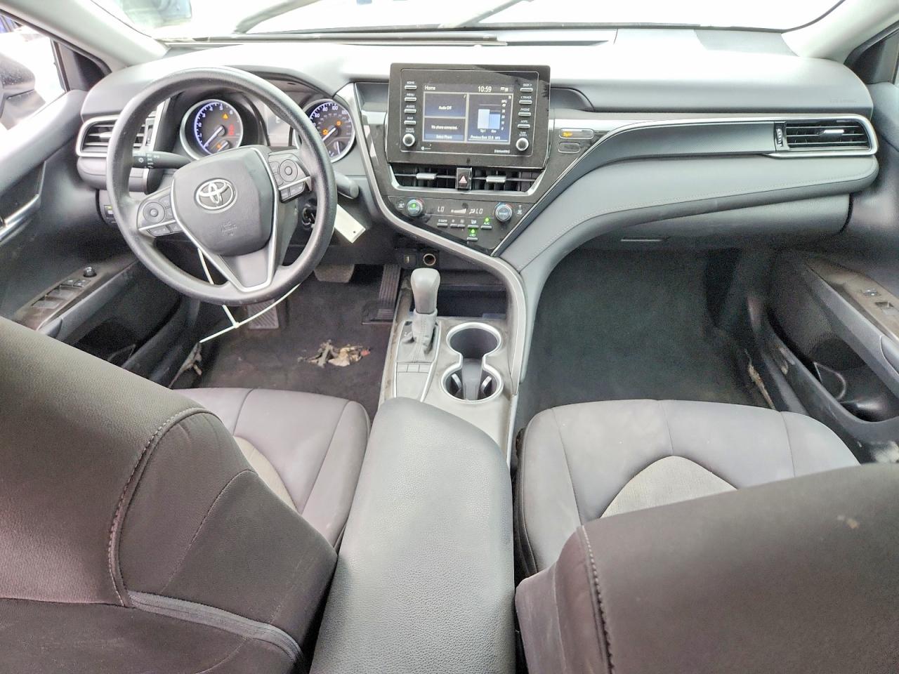 2022 TOYOTA CAMRY LE photo 22