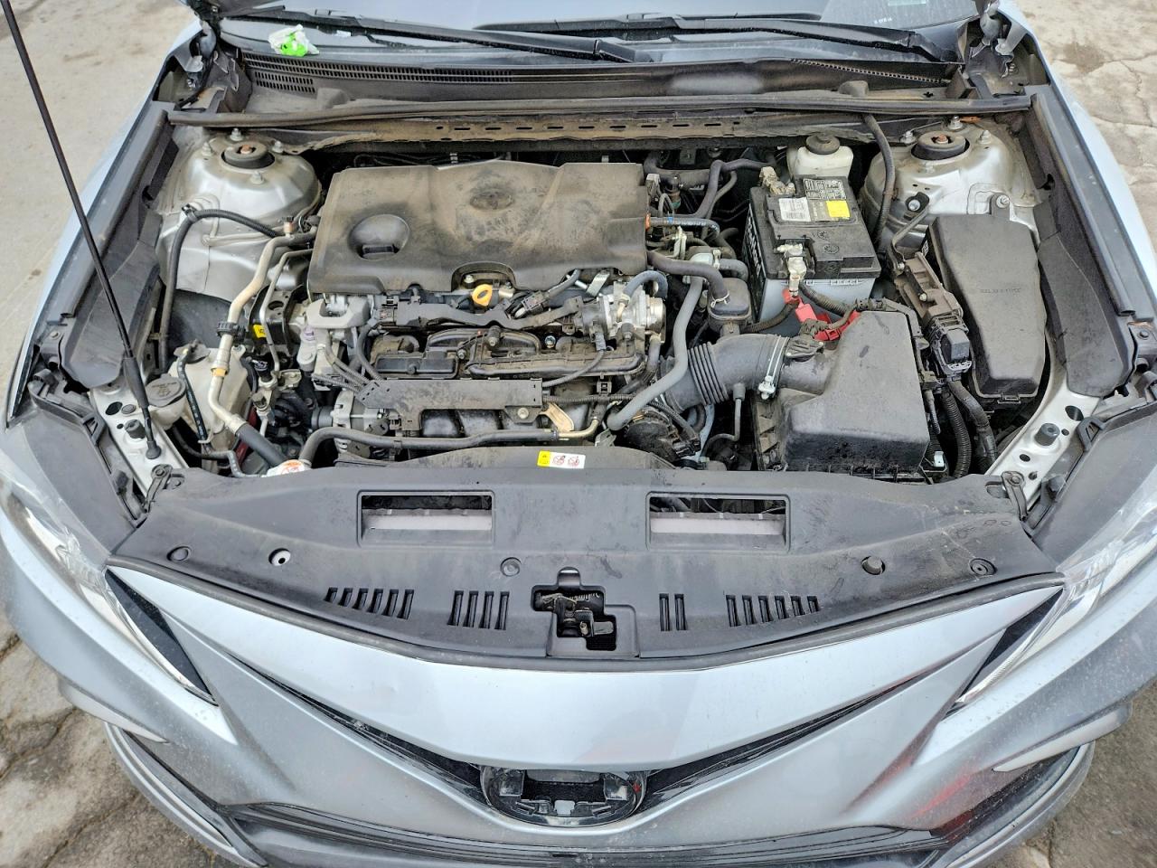 2022 TOYOTA CAMRY LE photo 31