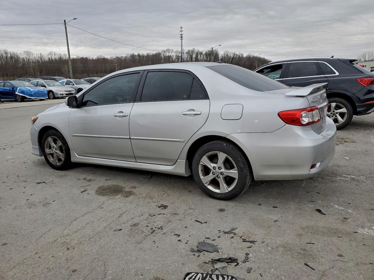 2011 TOYOTA COROLLA BASE photo 2