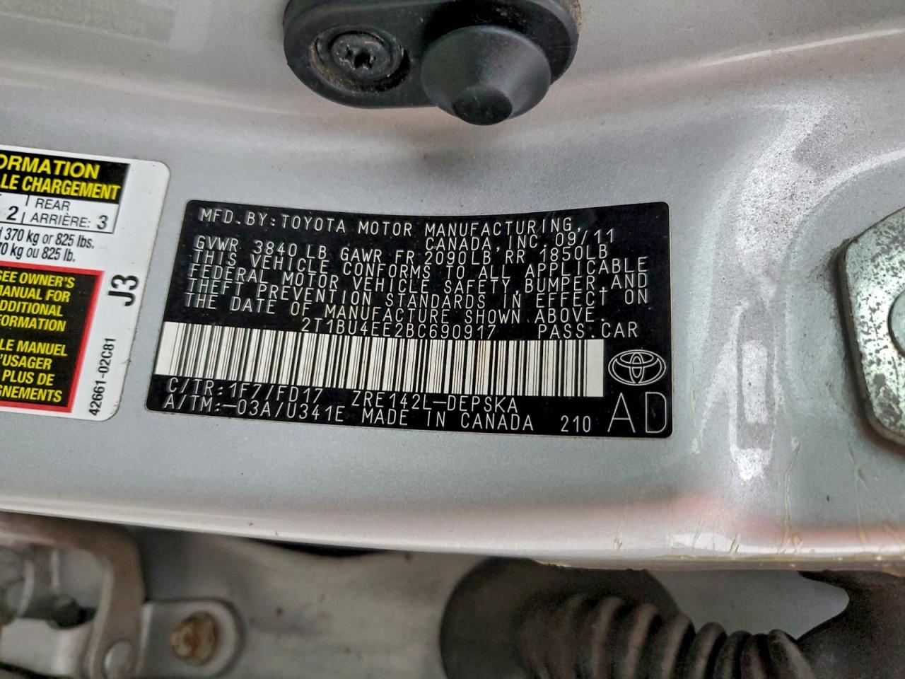 2011 TOYOTA COROLLA BASE photo 12