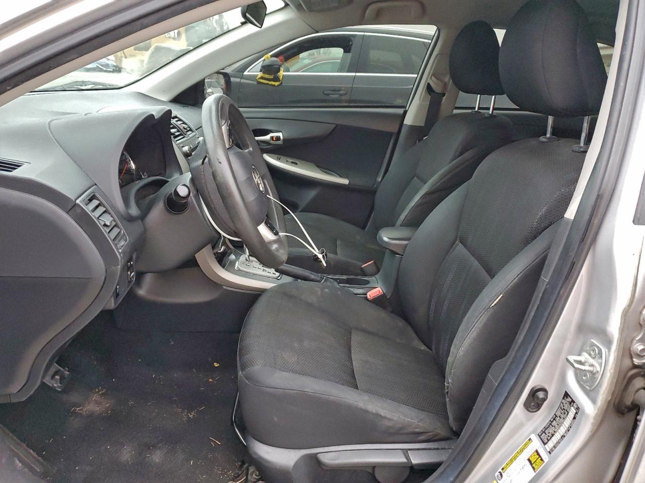 2011 TOYOTA COROLLA BASE photo 7