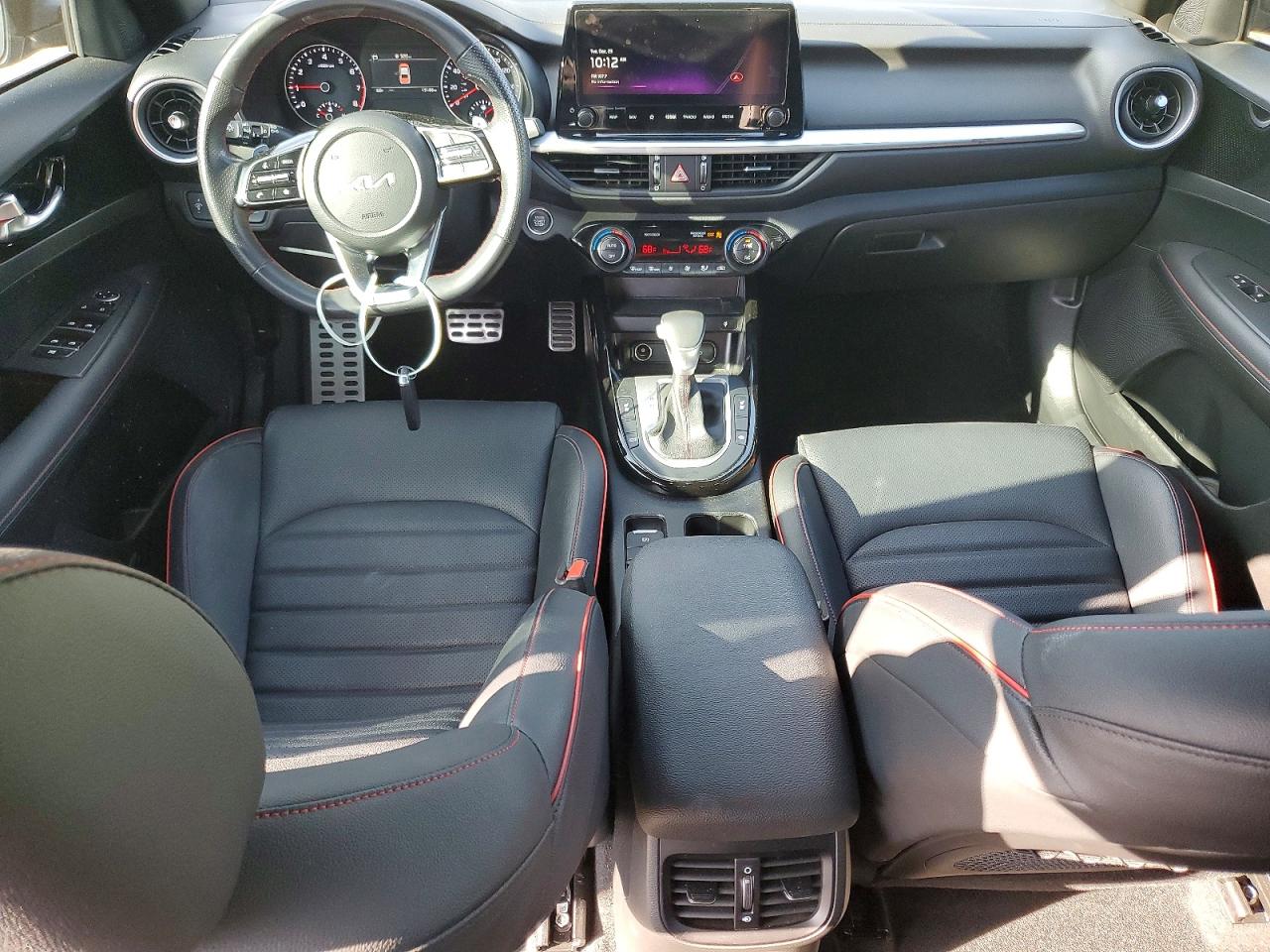 2024 KIA FORTE GT photo 15