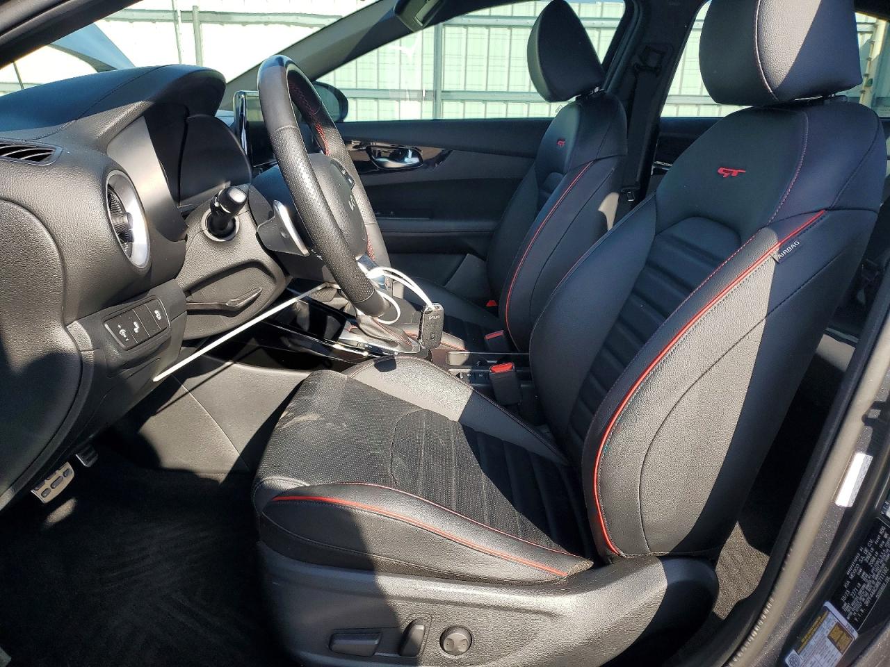 2024 KIA FORTE GT photo 13