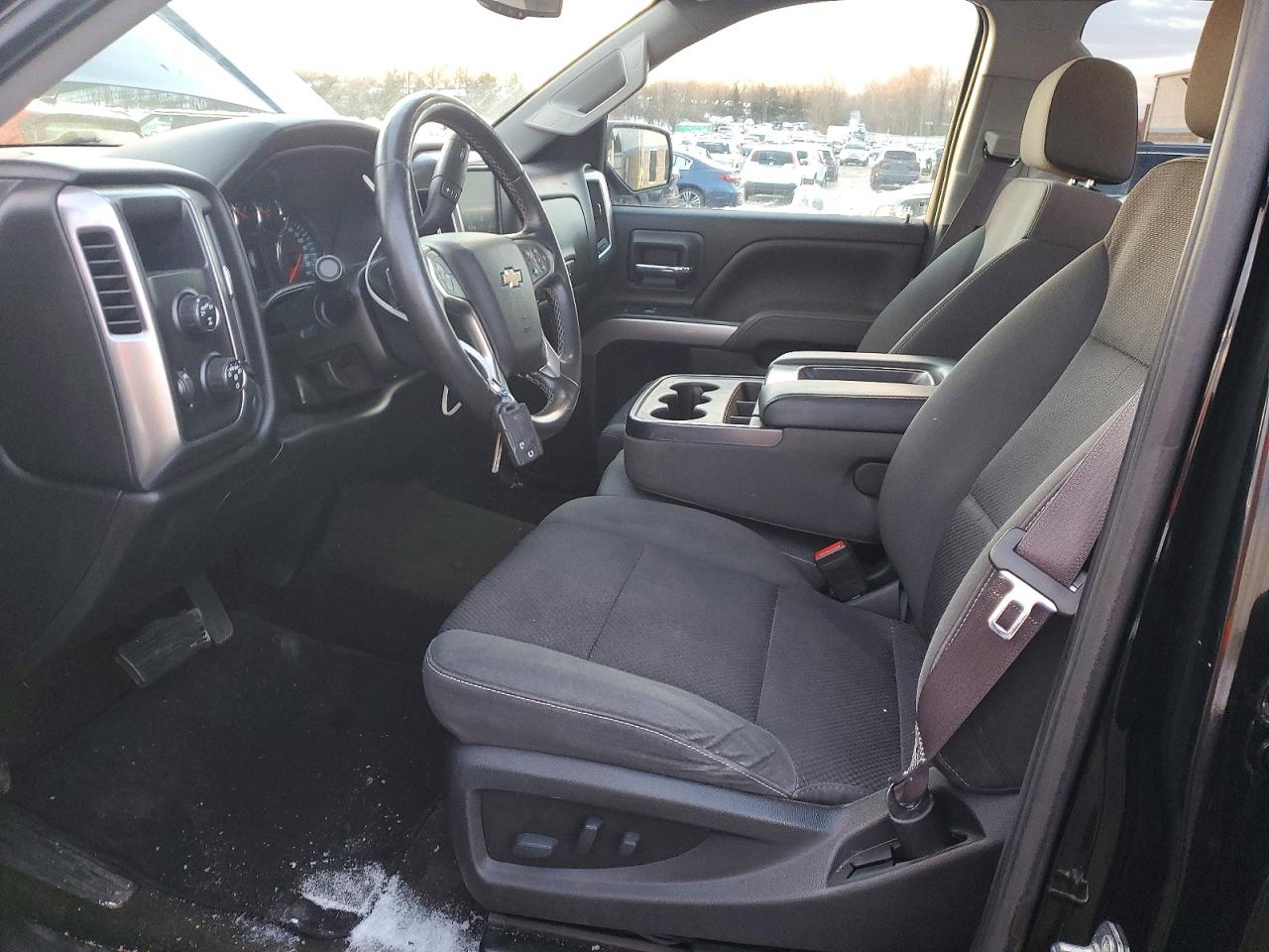 2017 CHEVROLET SILVERADO K1500 LT photo 13