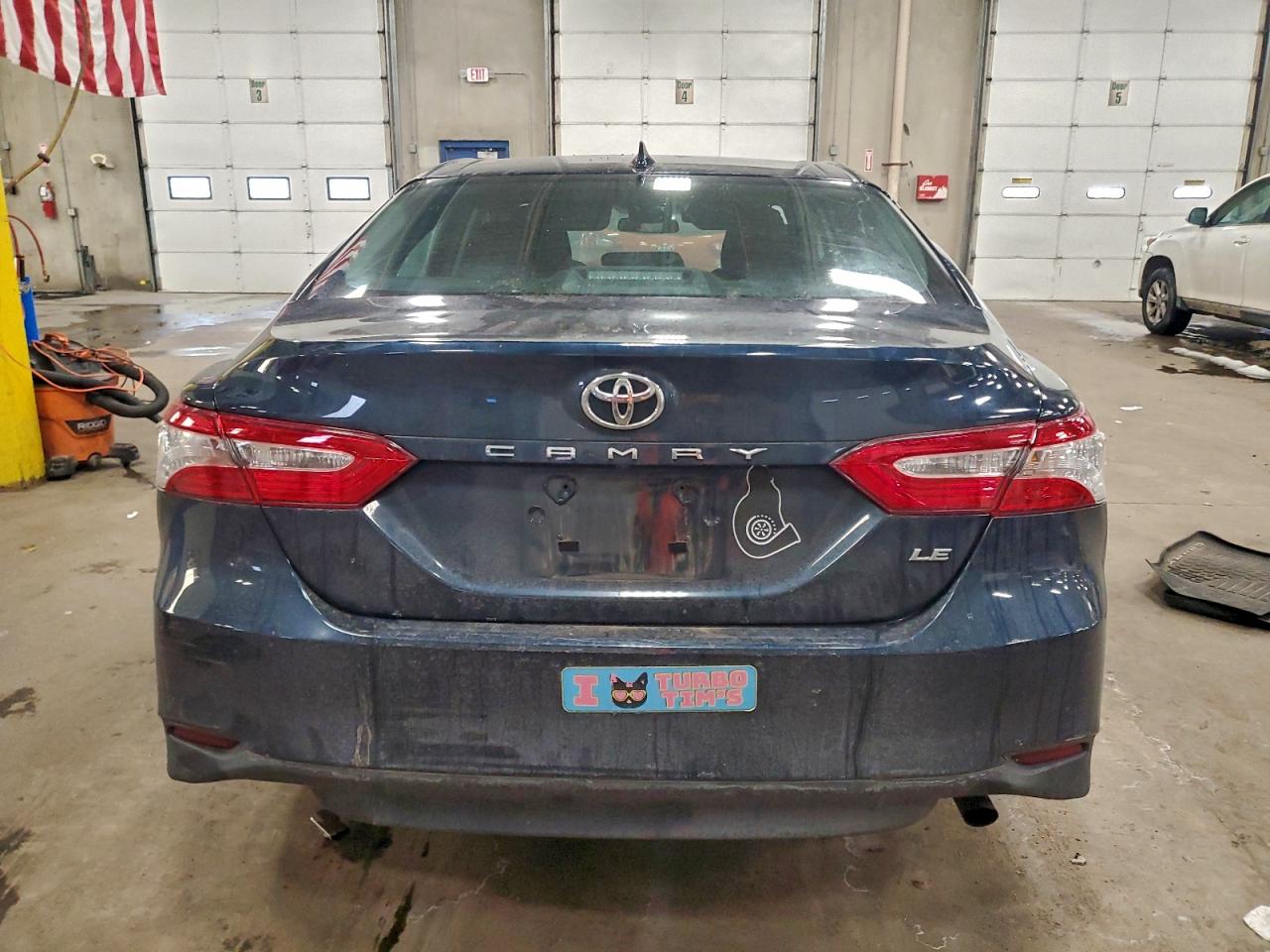 2019 TOYOTA CAMRY L photo 6