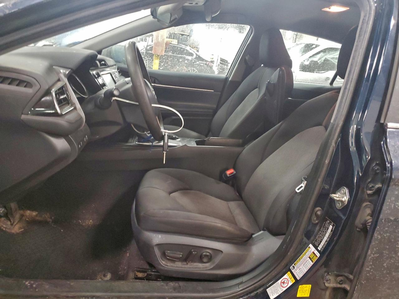 2019 TOYOTA CAMRY L photo 7