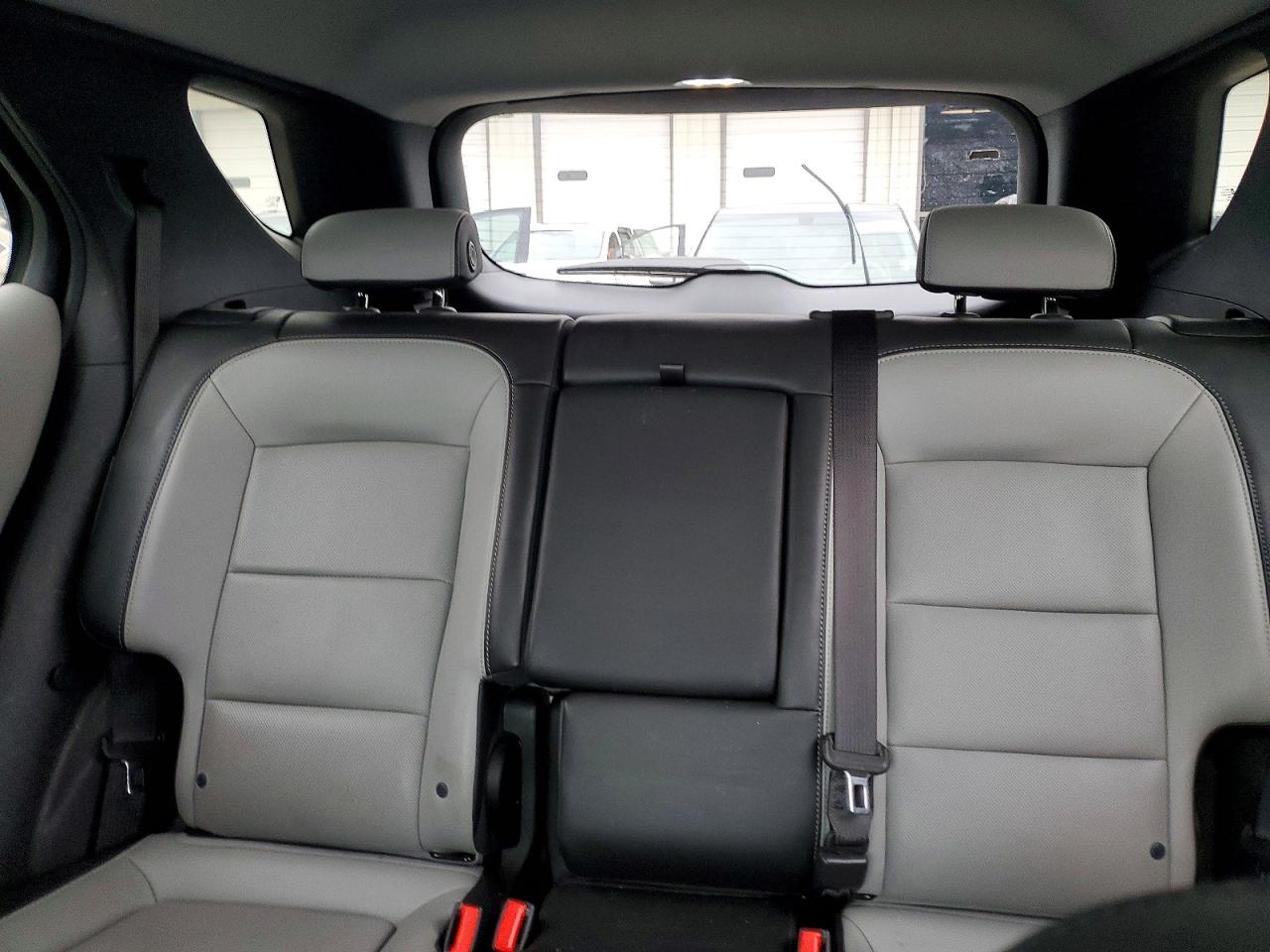 2018 CHEVROLET EQUINOX PREMIER photo 10