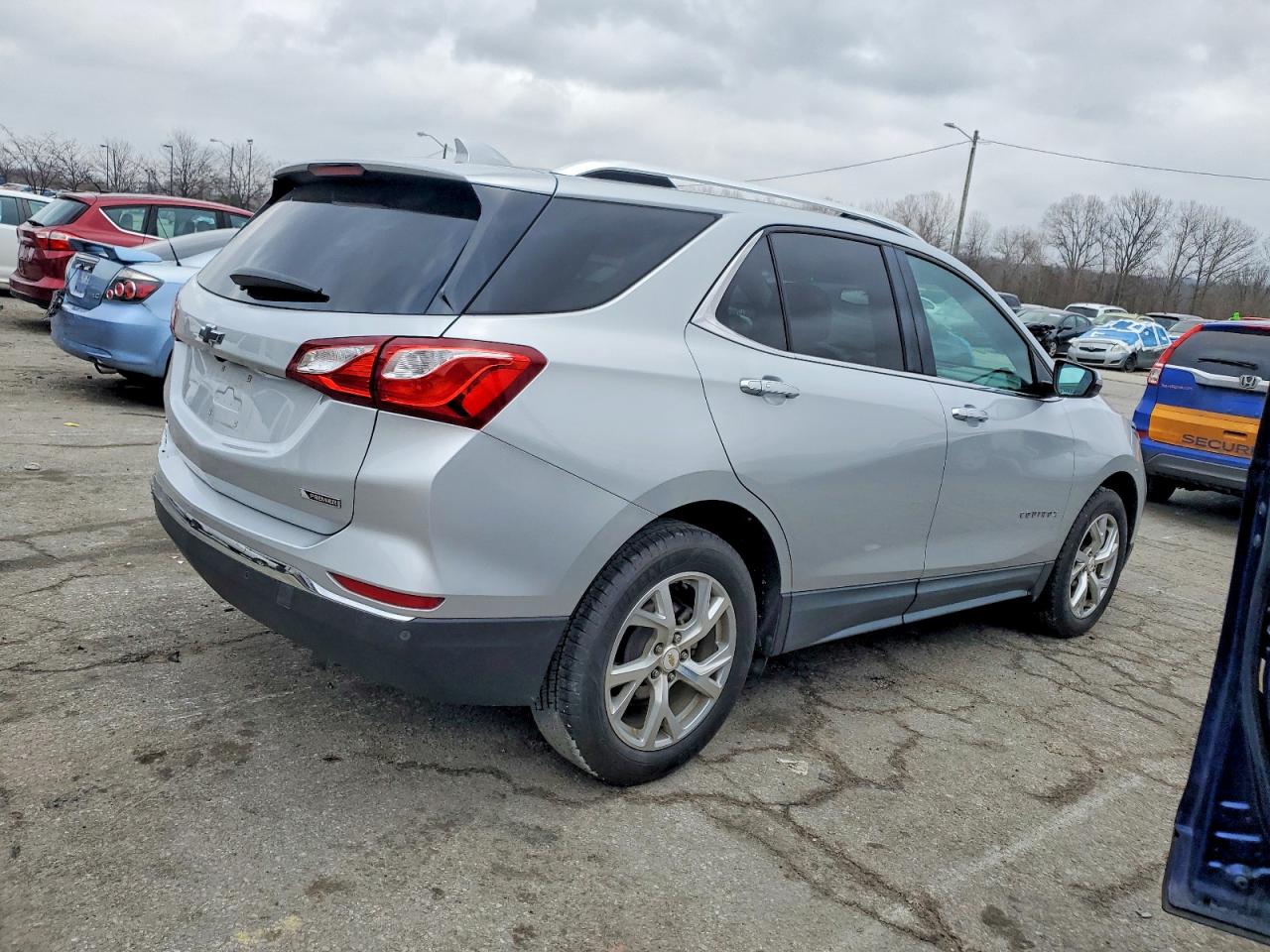2018 CHEVROLET EQUINOX PREMIER photo 3