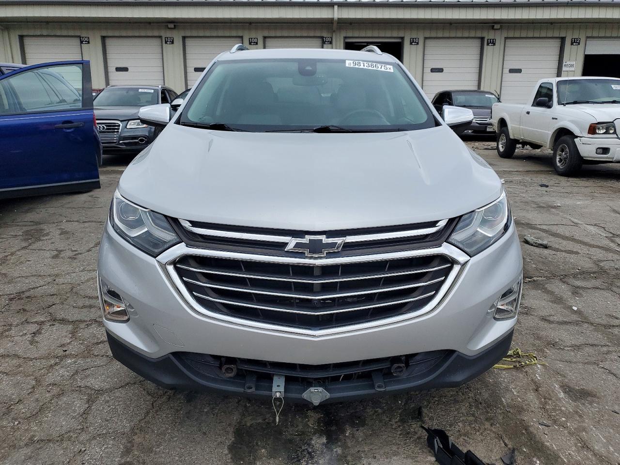 2018 CHEVROLET EQUINOX PREMIER photo 5