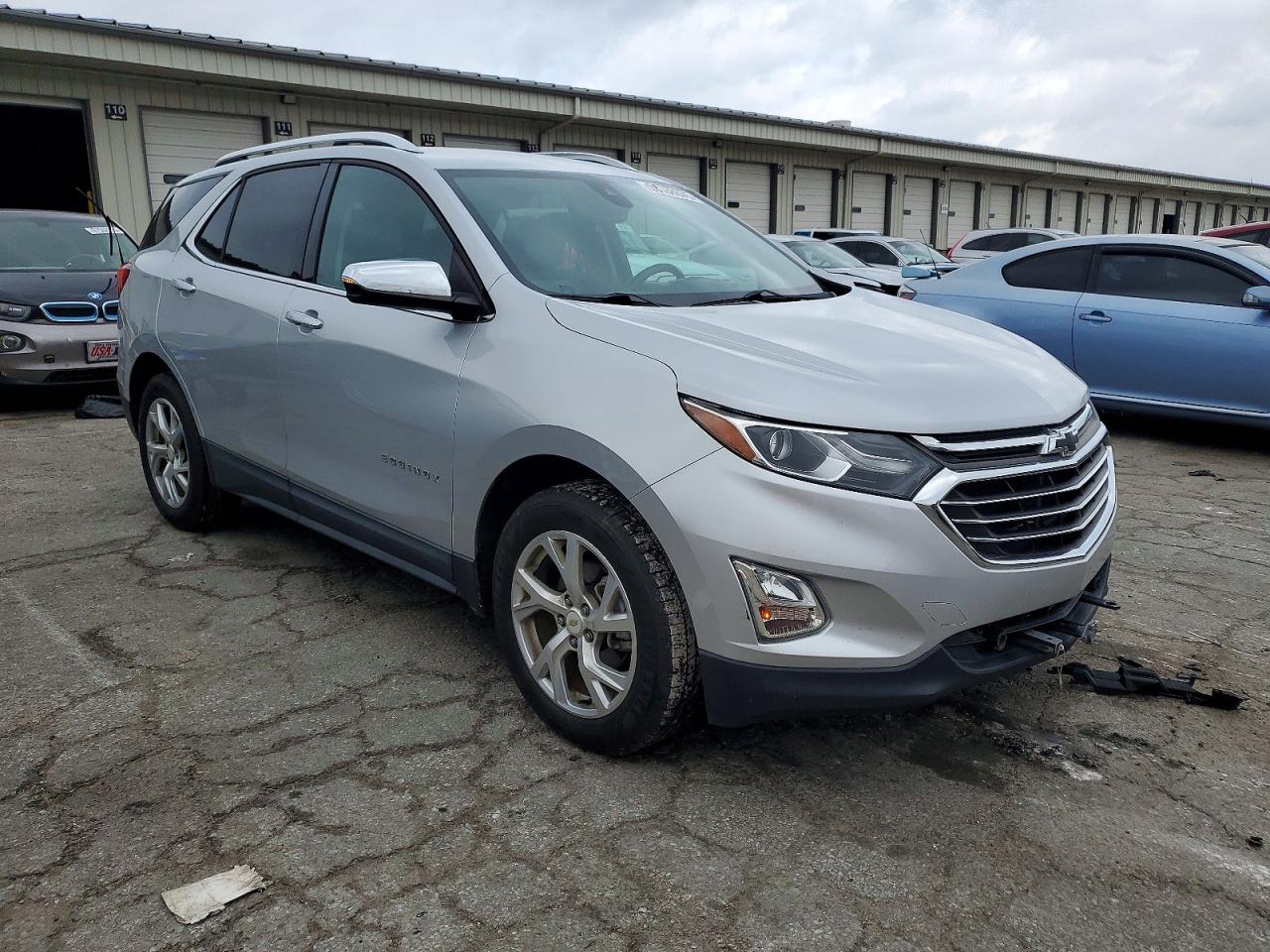 2018 CHEVROLET EQUINOX PREMIER photo 4