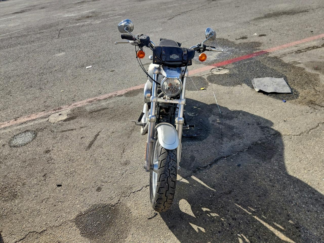 2012 HARLEY-DAVIDSON XL1200 C photo 2