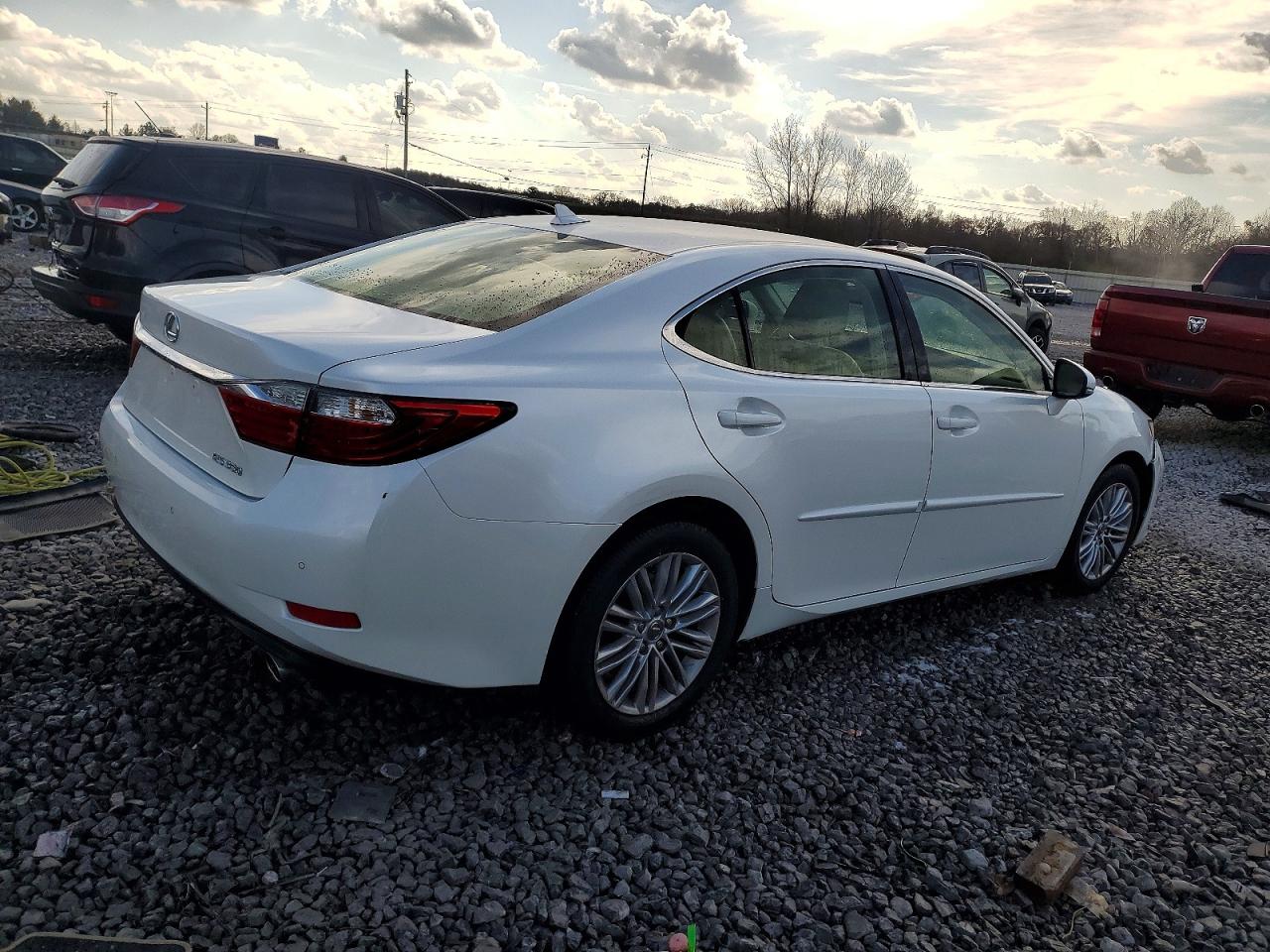 2013 LEXUS ES 350 photo 3