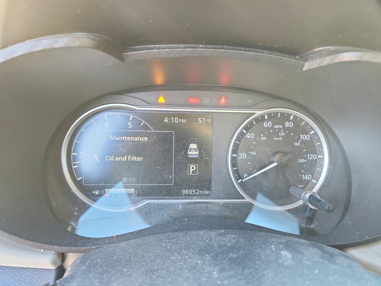 2021 NISSAN VERSA SV photo 9