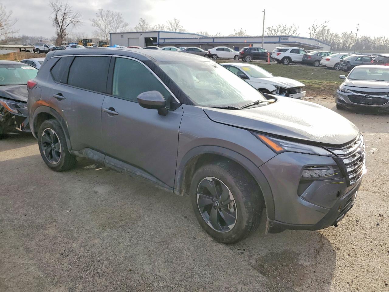 2024 NISSAN ROGUE SV photo 4