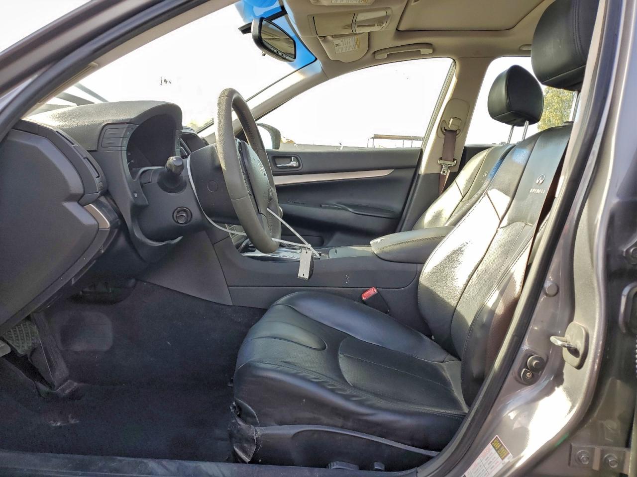 2012 INFINITI G37 BASE photo 7