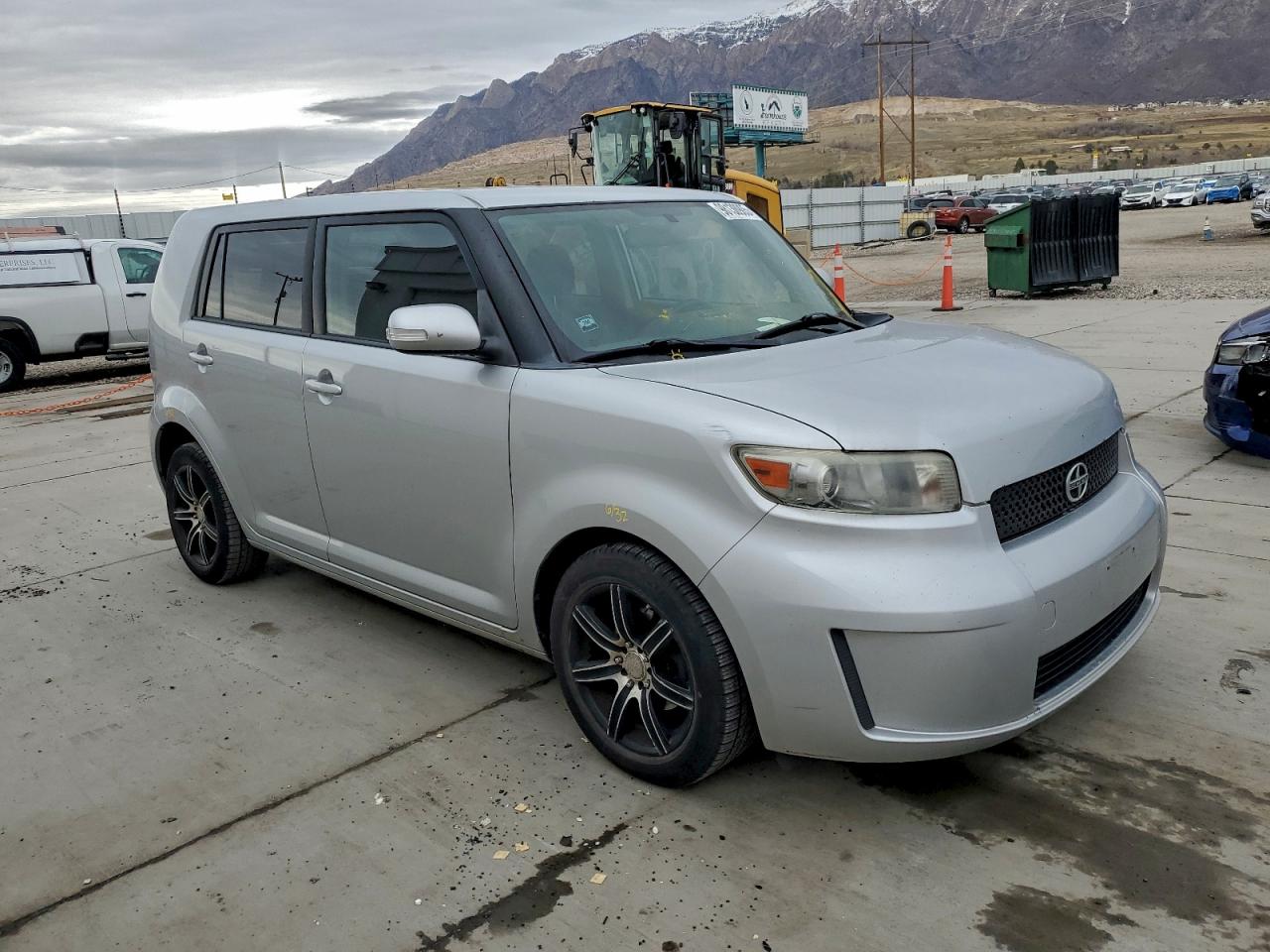 2008 TOYOTA SCION XB photo 4