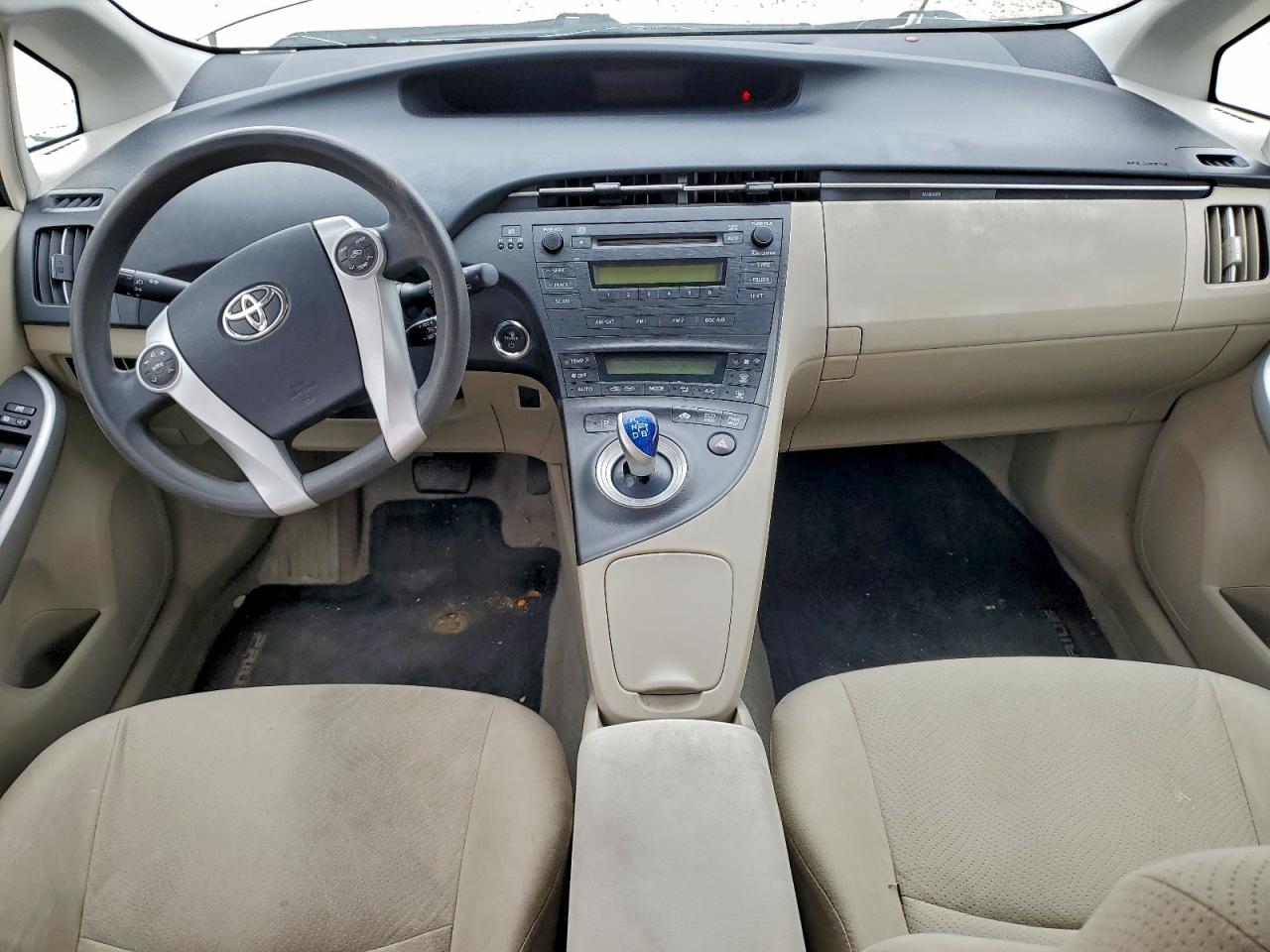 2010 TOYOTA PRIUS photo 8