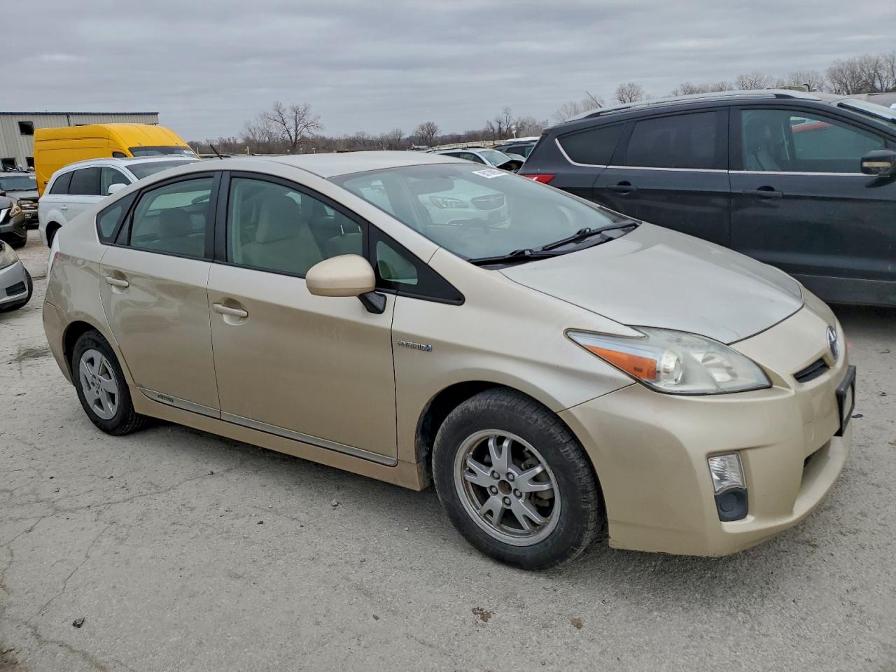 2010 TOYOTA PRIUS photo 4