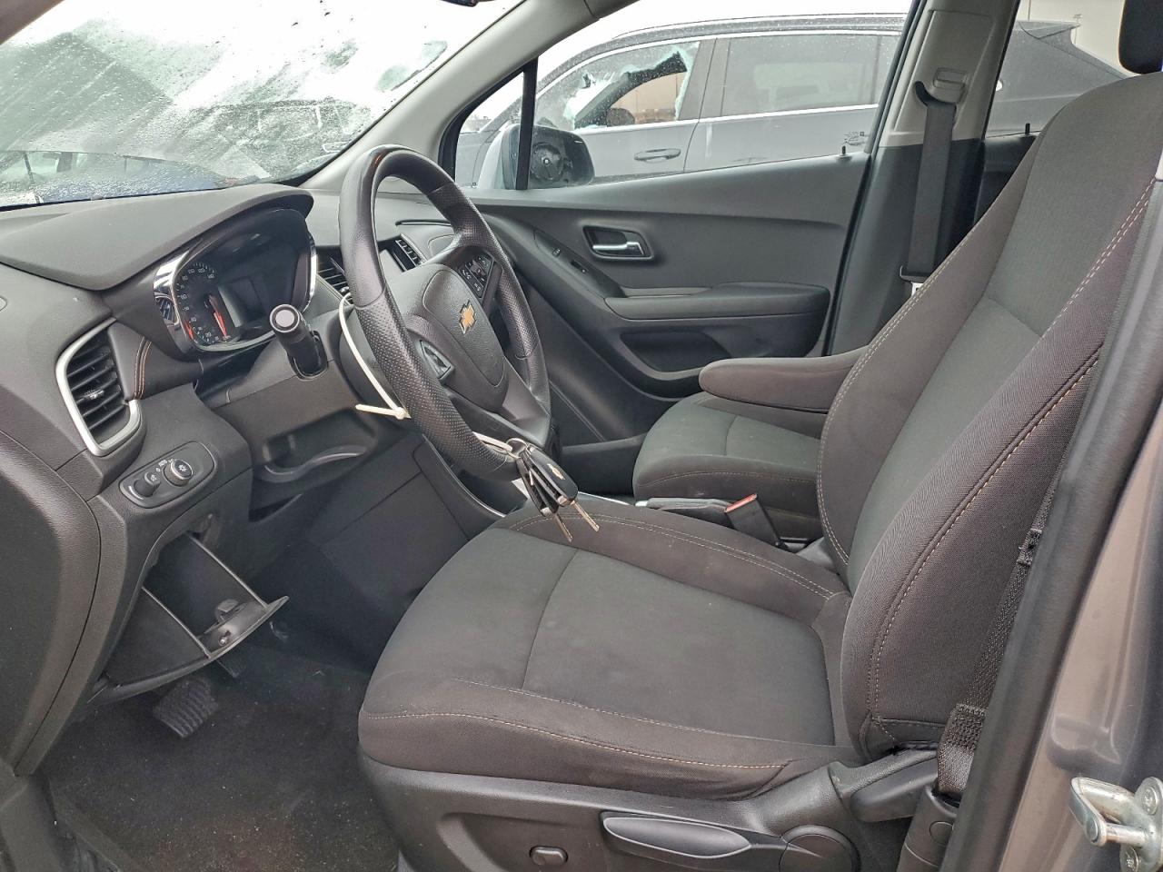 2020 CHEVROLET TRAX LS photo 7