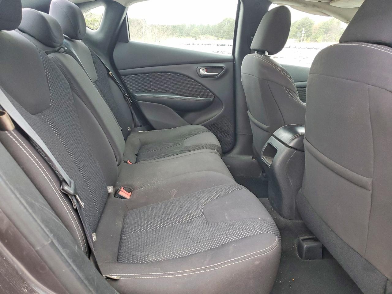 2015 DODGE DART SXT photo 10