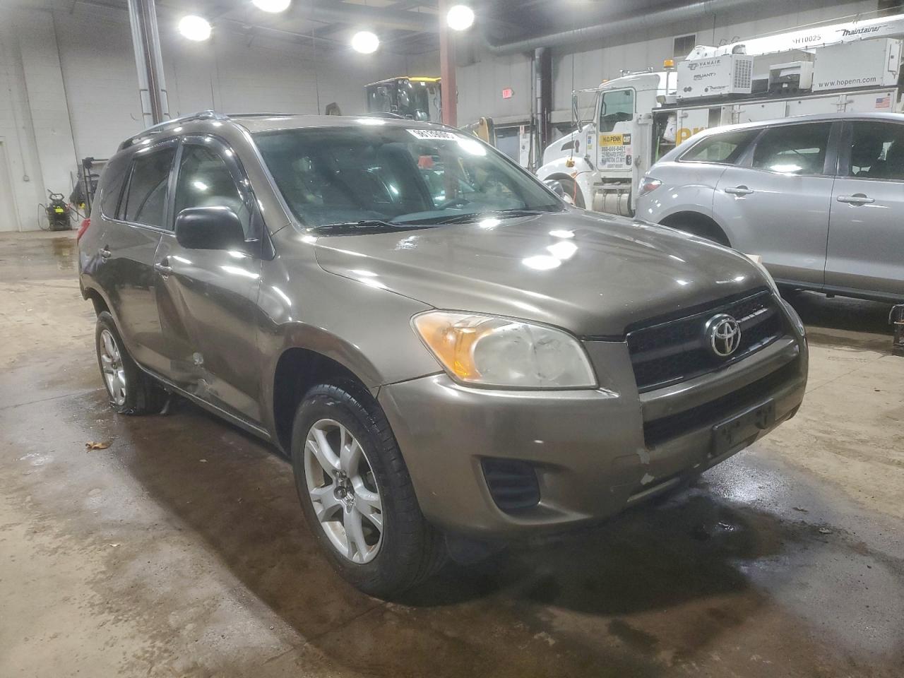 2012 TOYOTA RAV4 photo 4