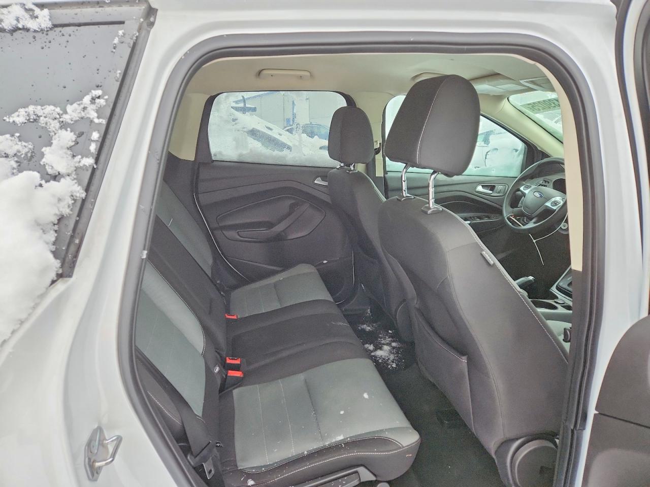 2015 FORD ESCAPE SE photo 11
