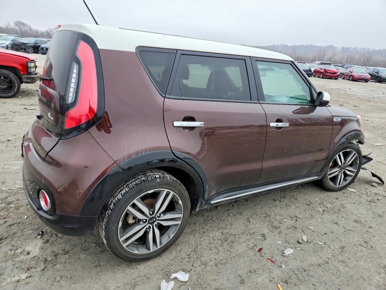 2017 KIA SOUL + photo 3