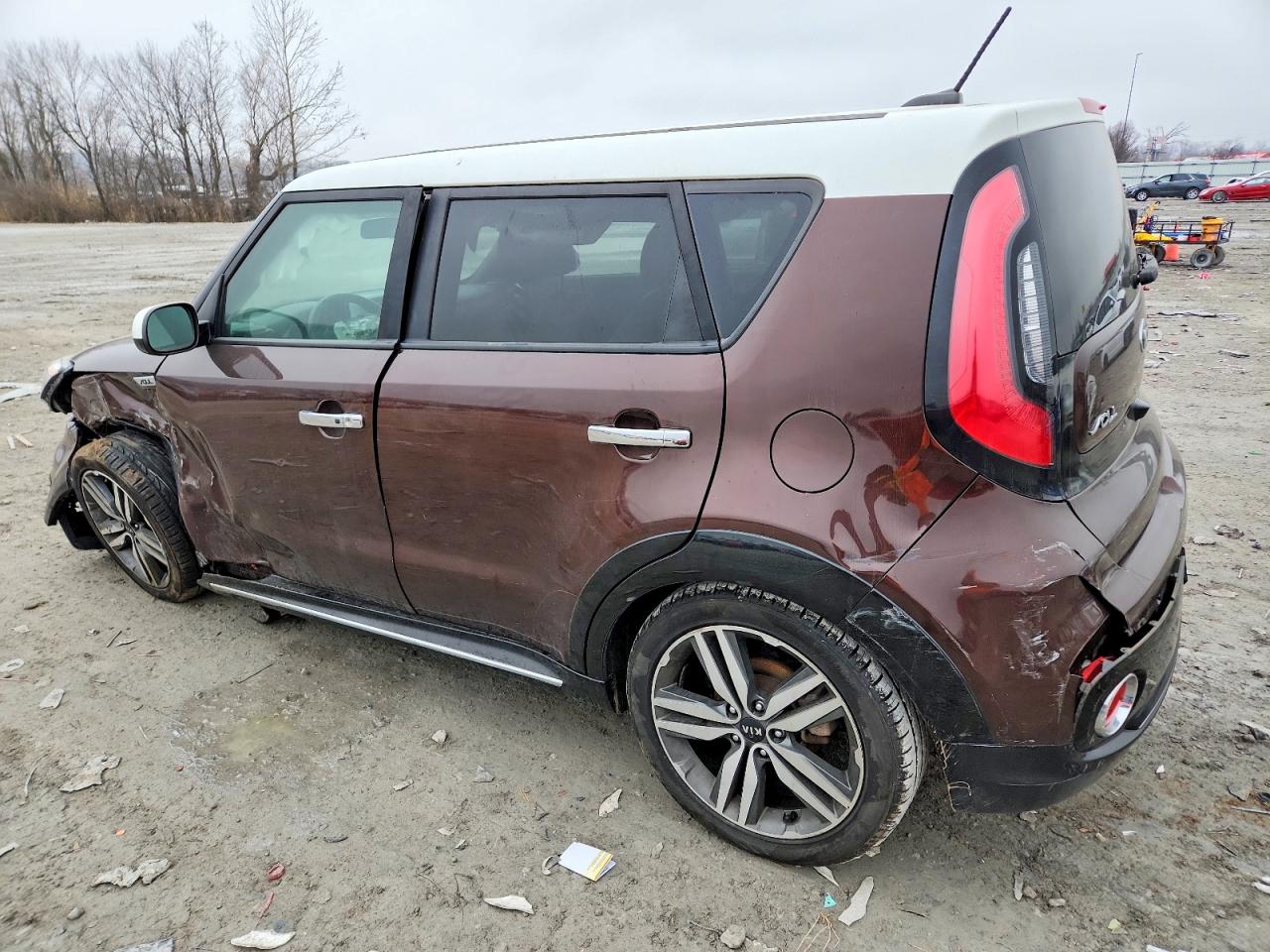 2017 KIA SOUL + photo 2