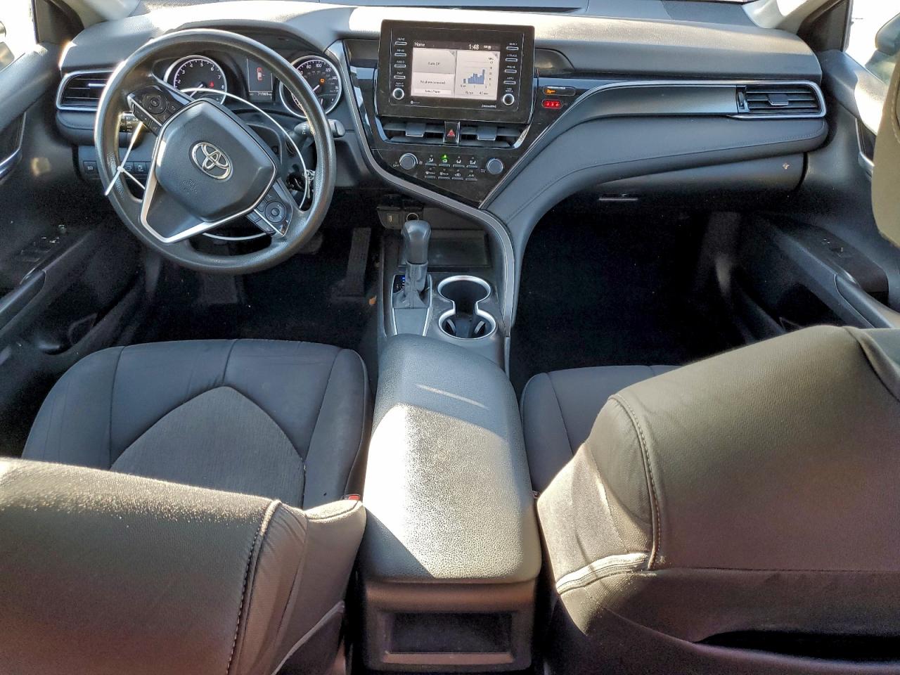 2021 TOYOTA CAMRY LE photo 8