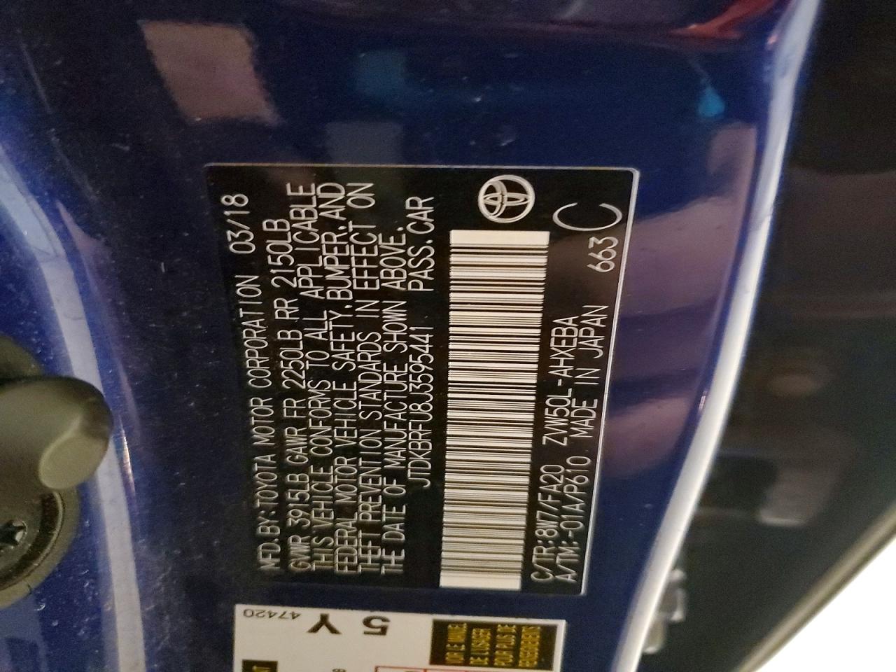 2018 TOYOTA PRIUS photo 12