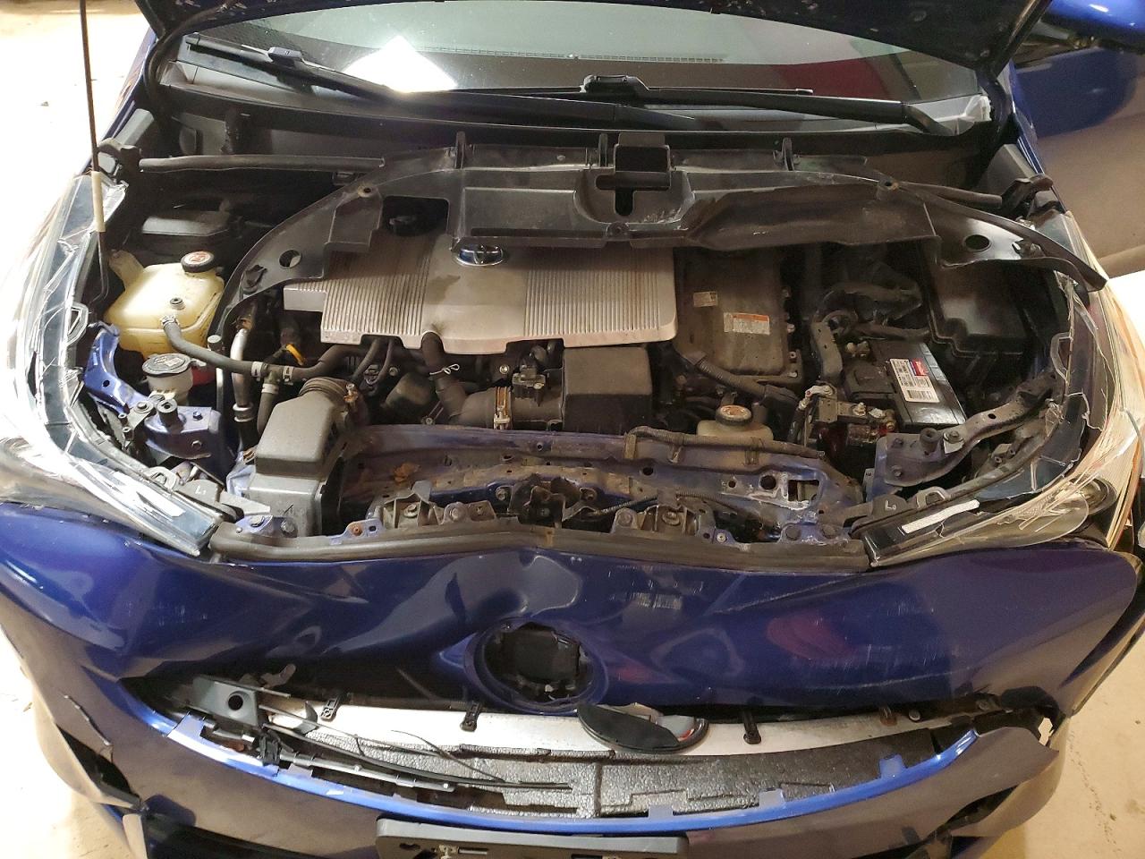 2018 TOYOTA PRIUS photo 11