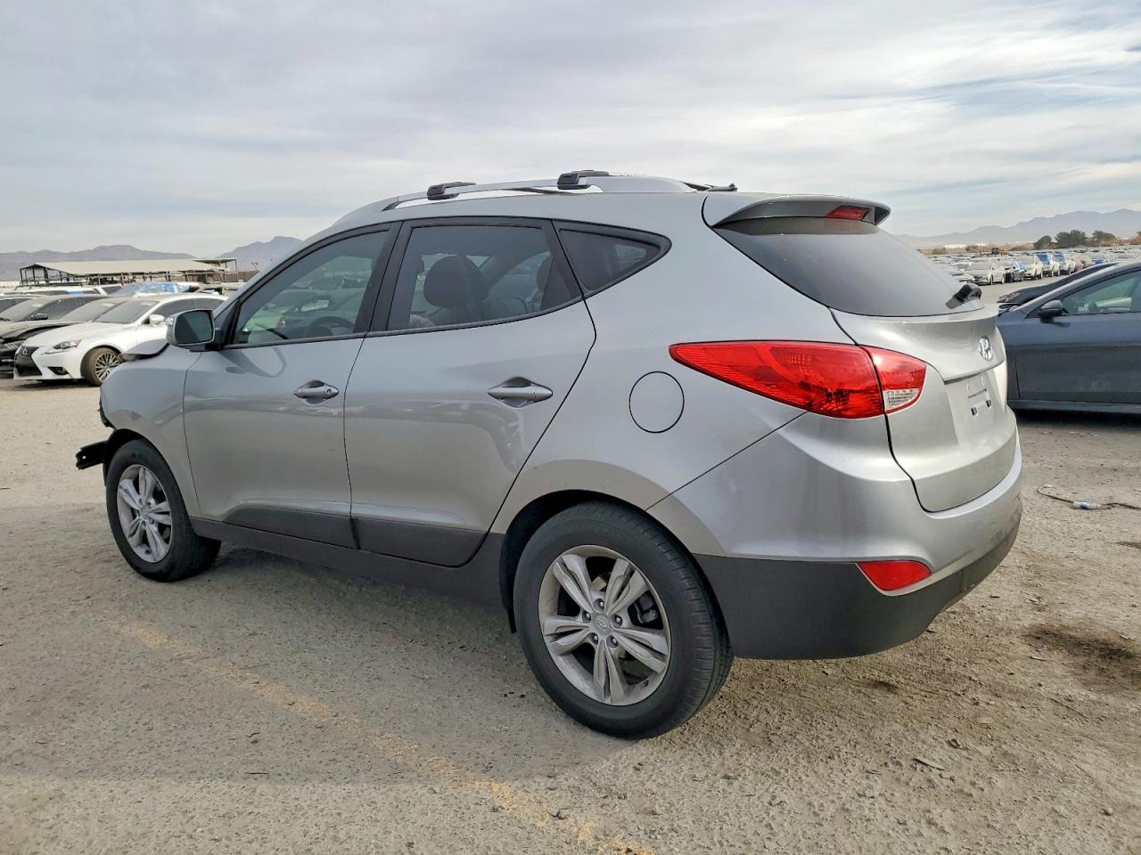 2012 HYUNDAI TUCSON GLS photo 2