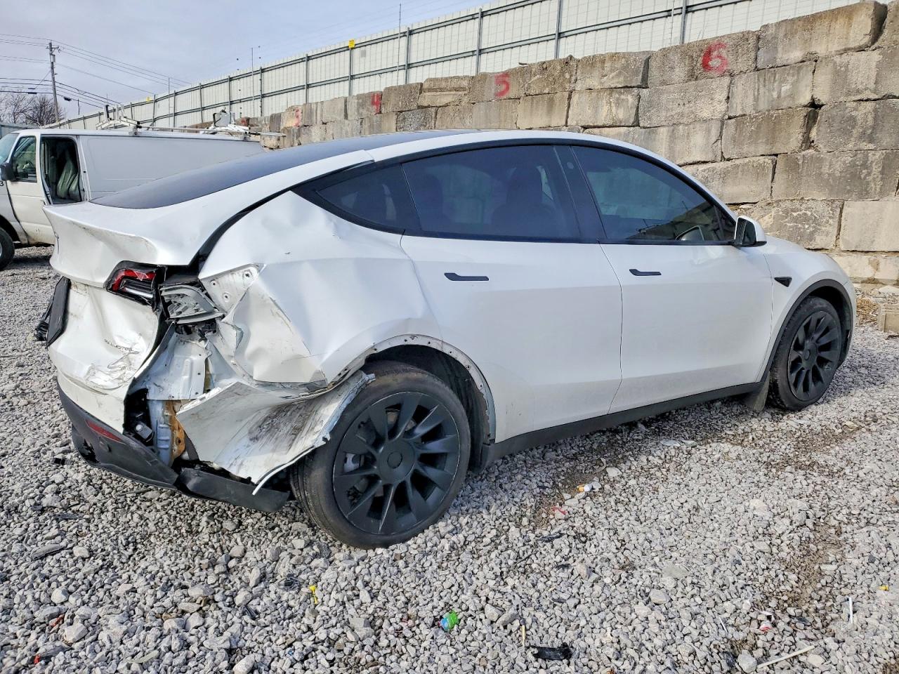 2021 TESLA MODEL Y photo 3