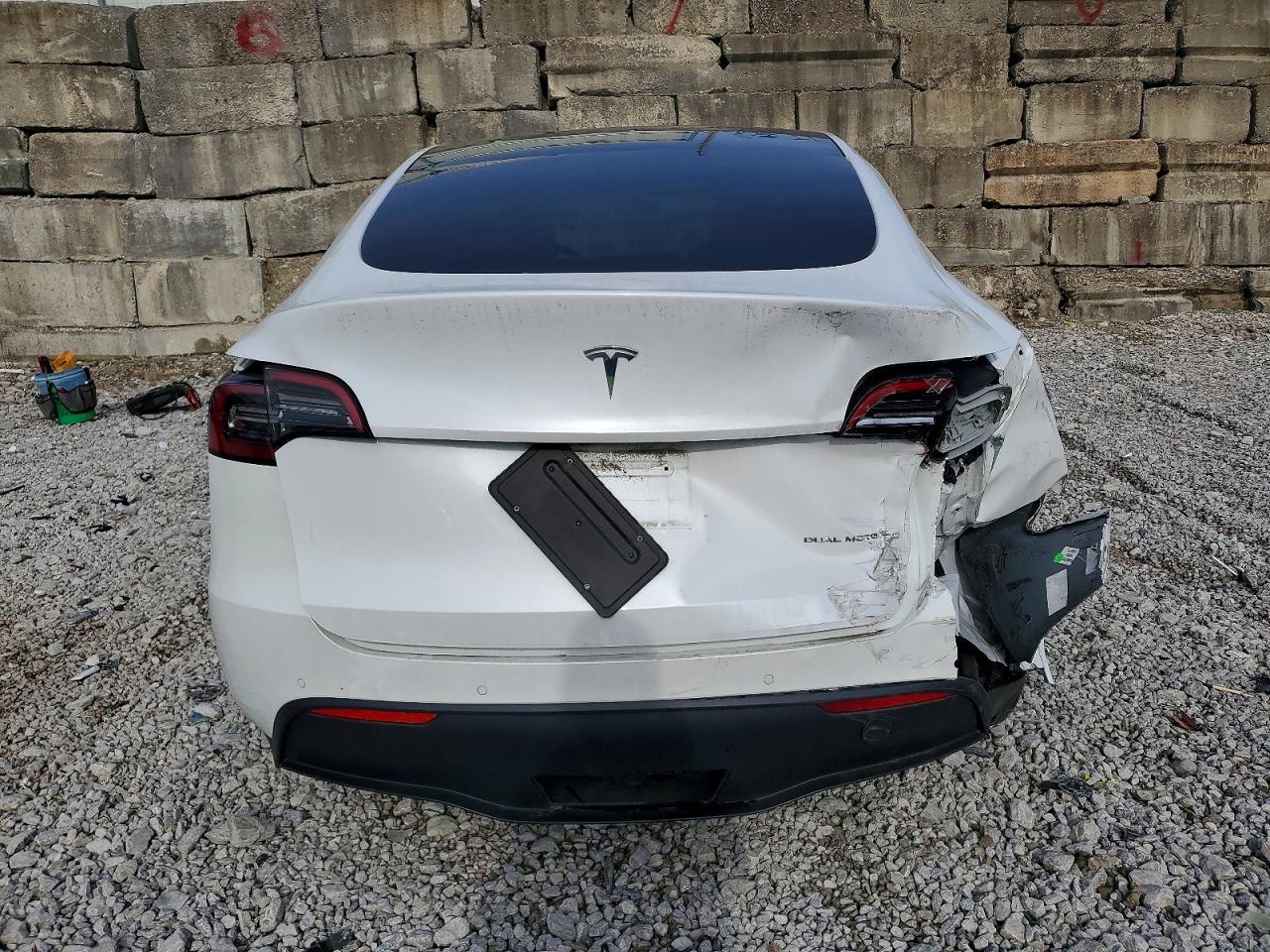 2021 TESLA MODEL Y photo 6