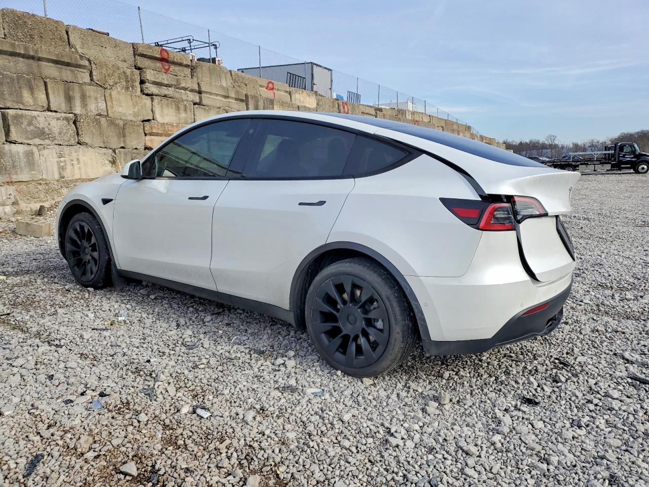2021 TESLA MODEL Y photo 2