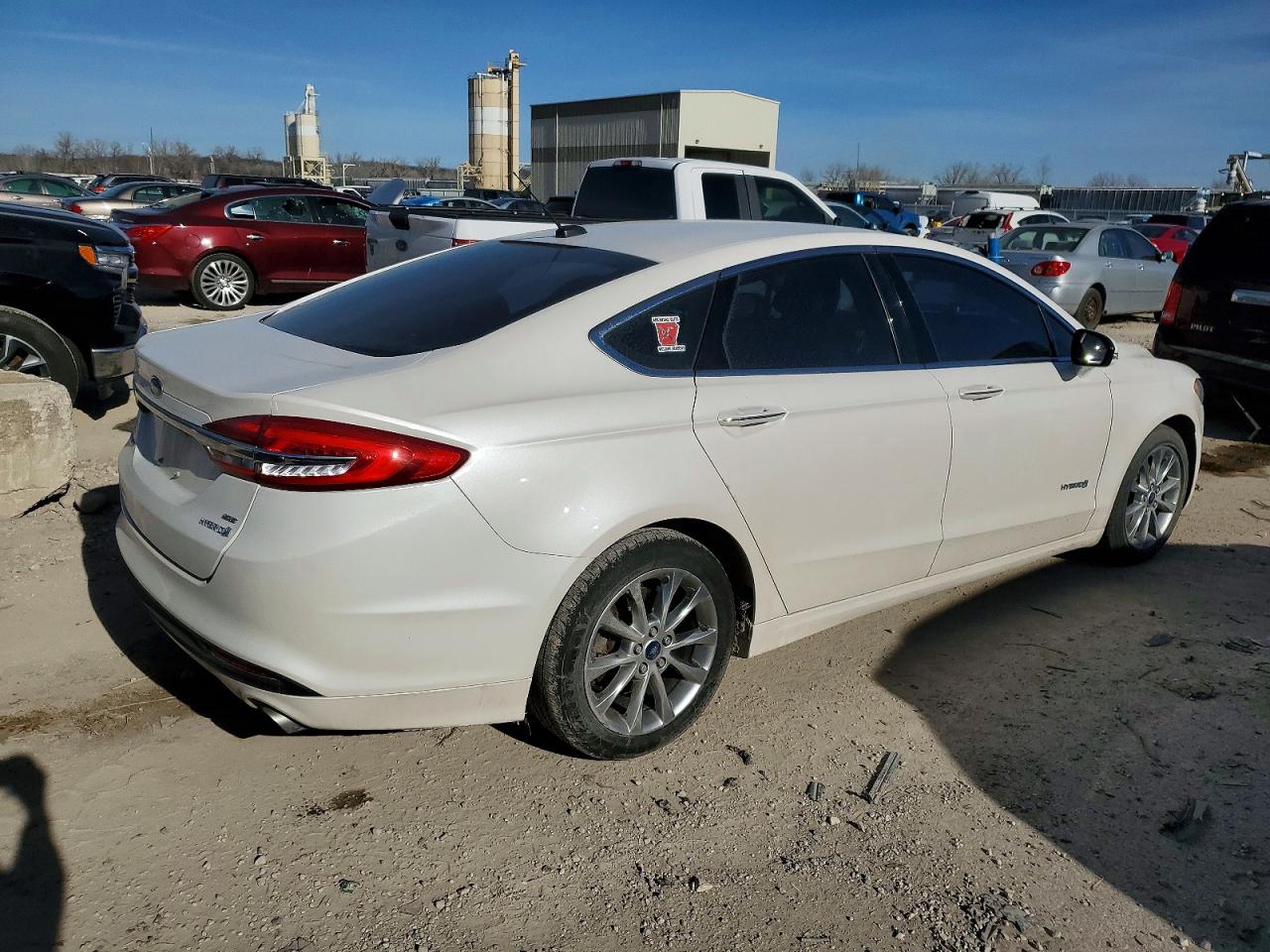 2017 FORD FUSION SE HYBRID photo 3