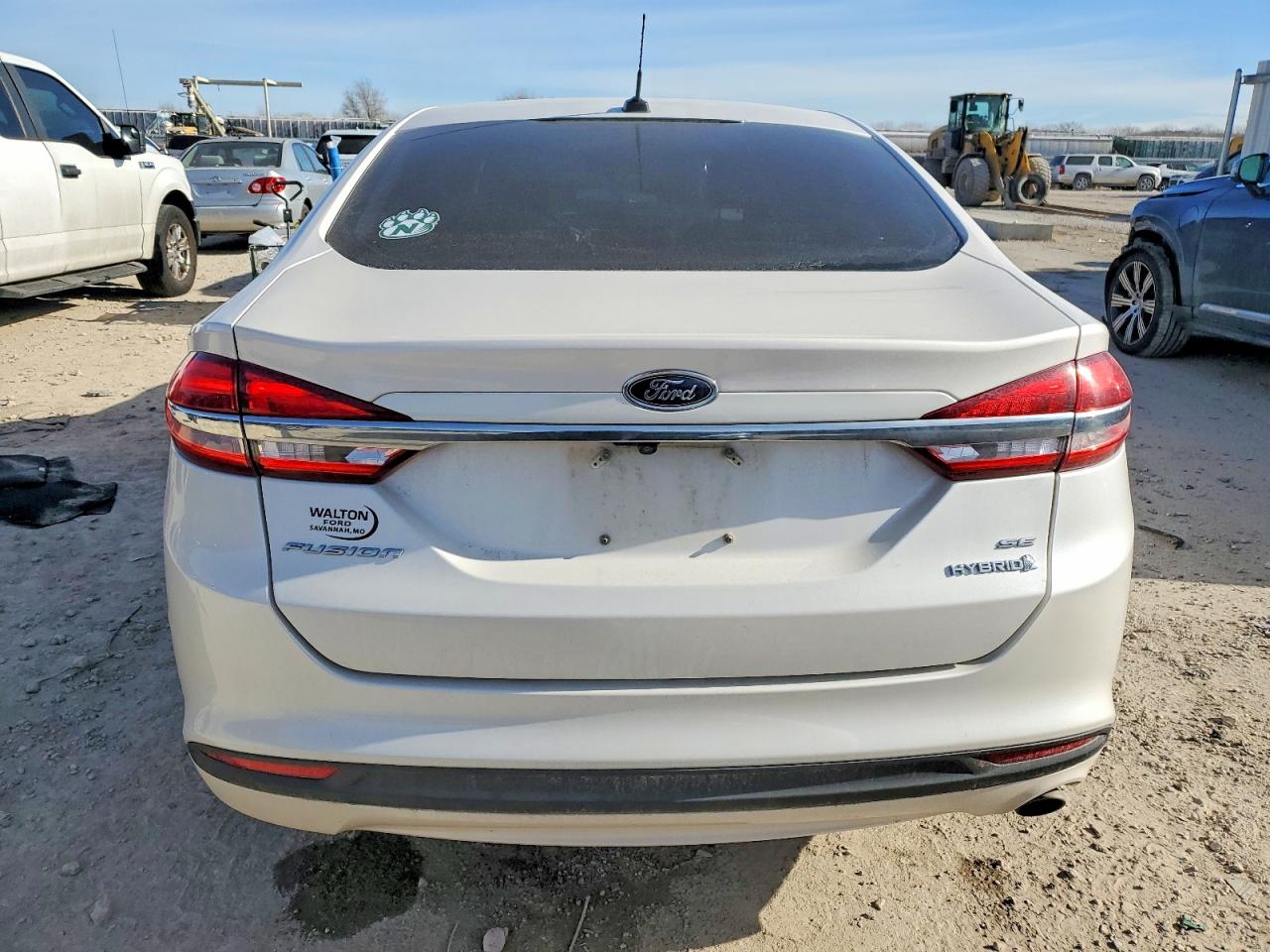 2017 FORD FUSION SE HYBRID photo 6
