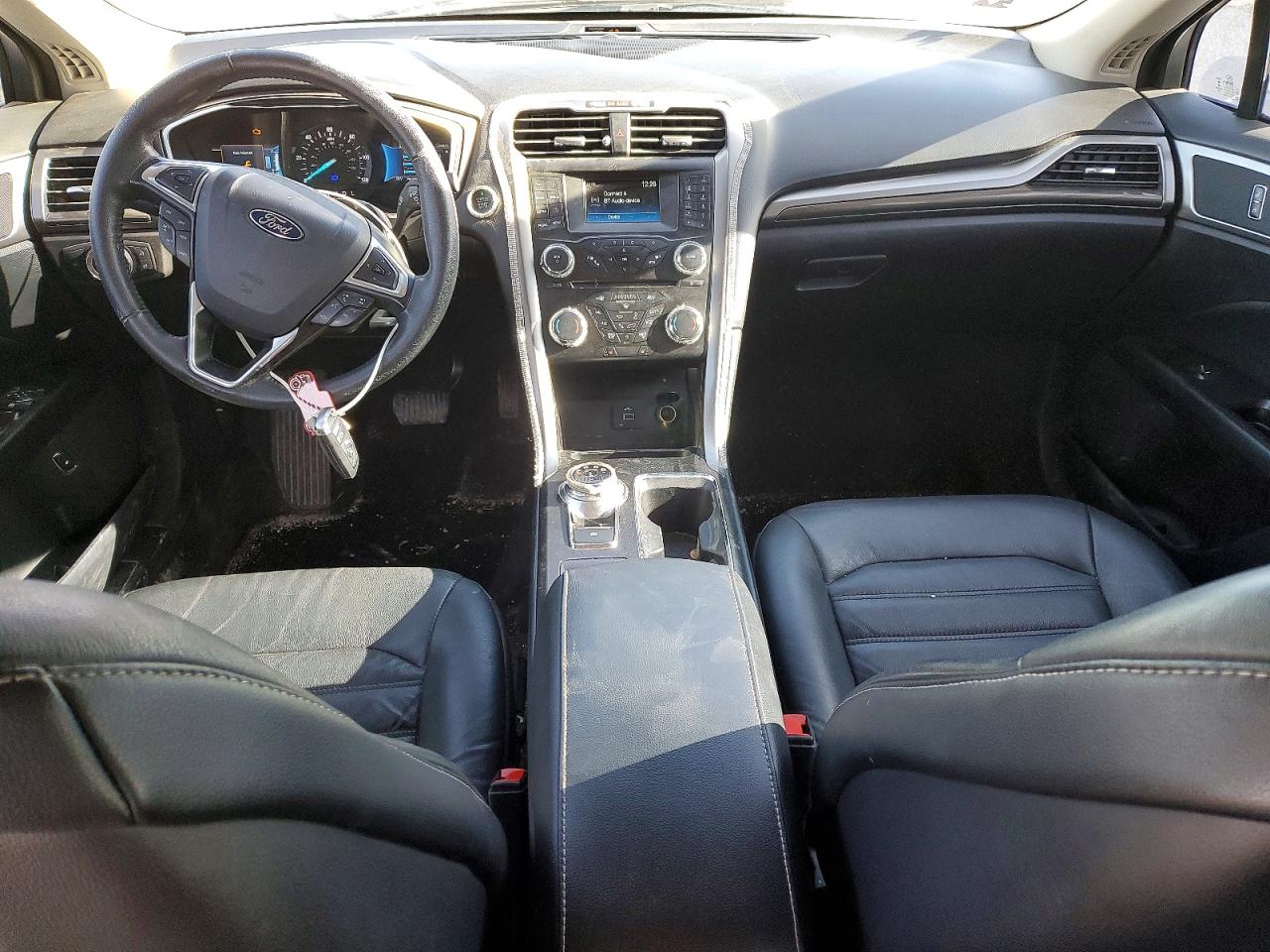 2017 FORD FUSION SE HYBRID photo 8