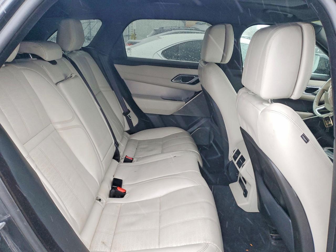 2018 LAND ROVER RANGE ROVER VELAR R-DYNAMIC HSE photo 21