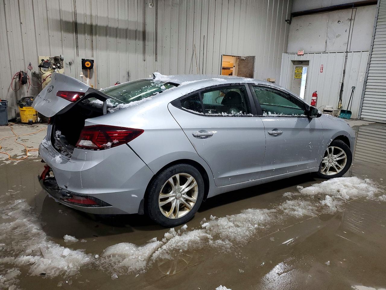 2020 HYUNDAI ELANTRA SEL photo 3