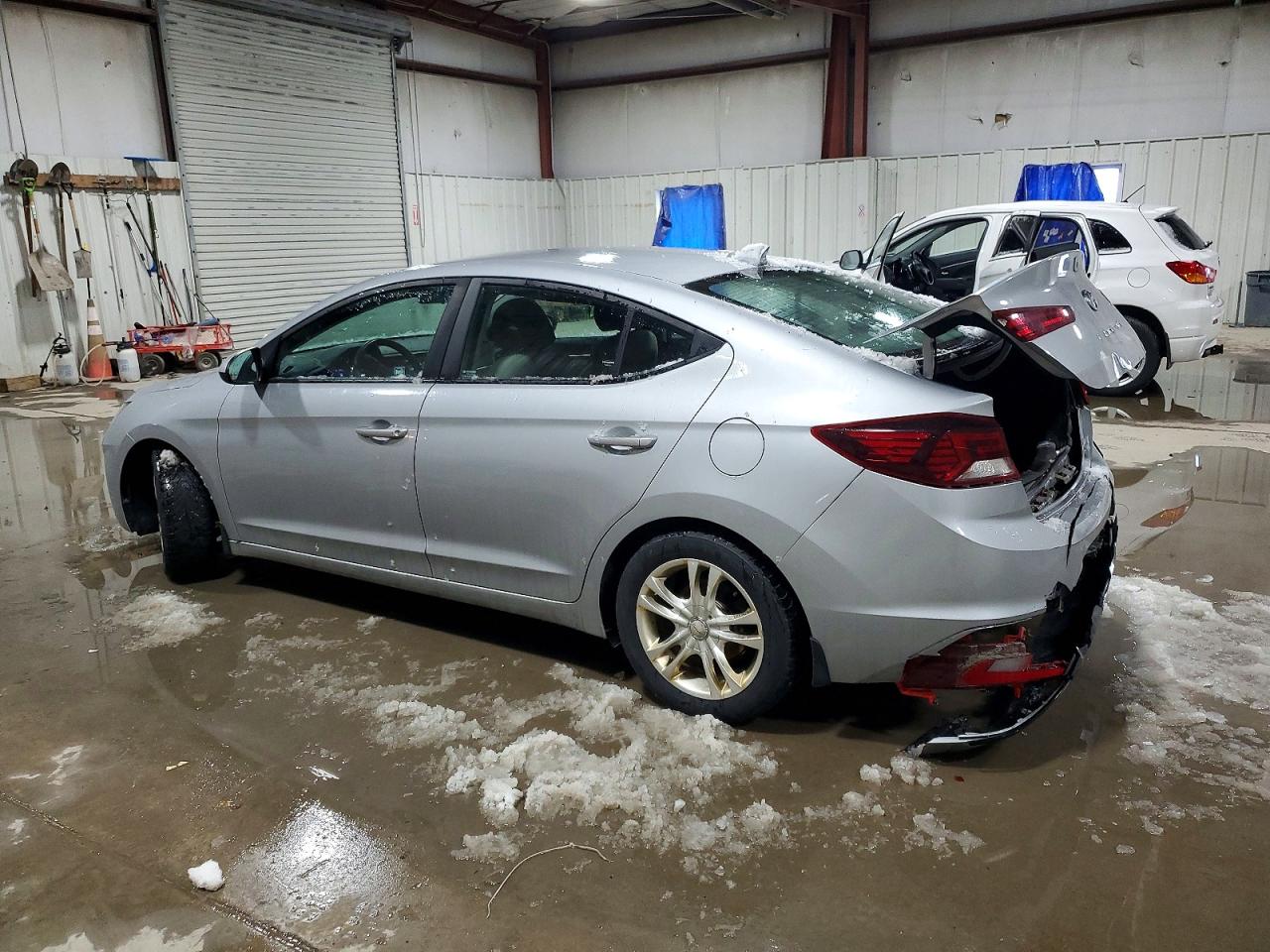 2020 HYUNDAI ELANTRA SEL photo 2