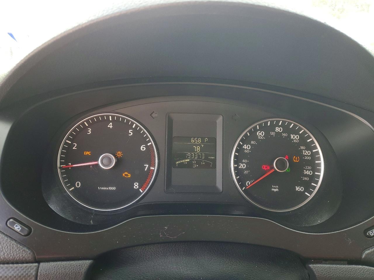 2012 VOLKSWAGEN JETTA SE photo 9