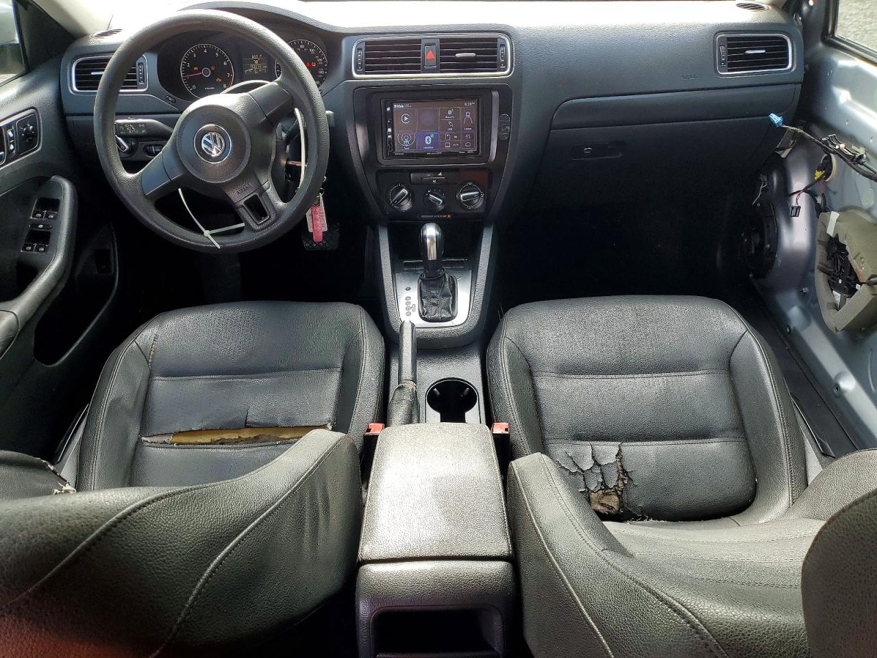 2012 VOLKSWAGEN JETTA SE photo 8