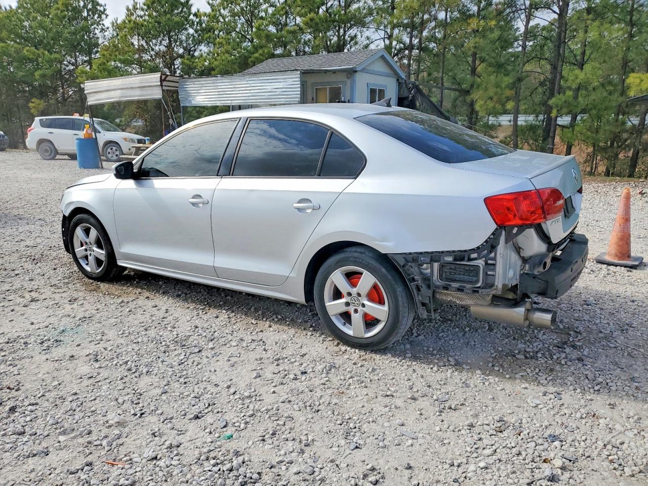 2012 VOLKSWAGEN JETTA SE photo 2