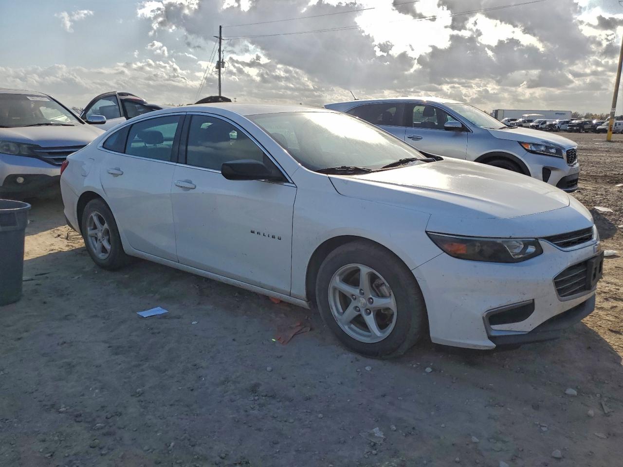 2016 CHEVROLET MALIBU LS photo 4