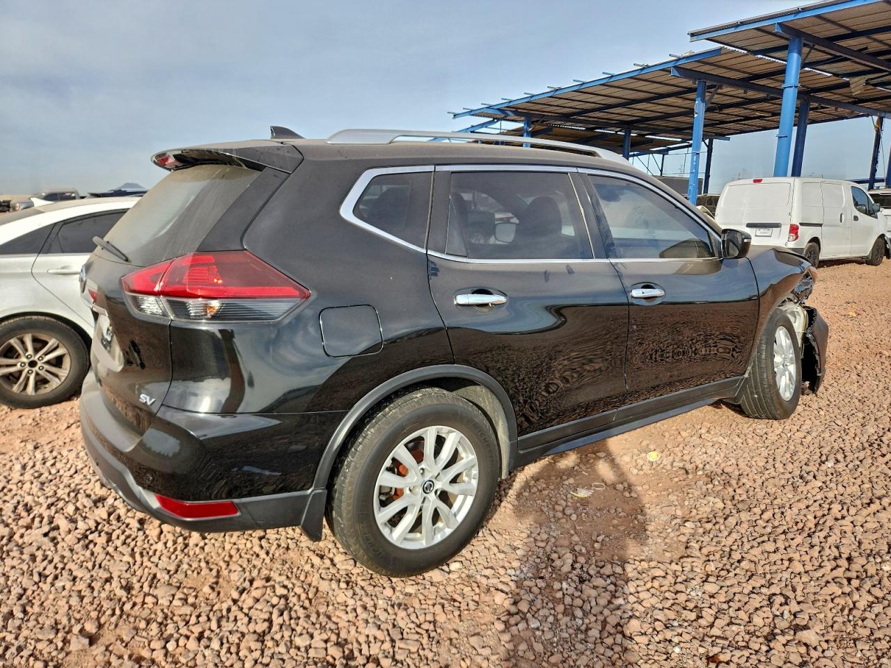 2019 NISSAN ROGUE S photo 3