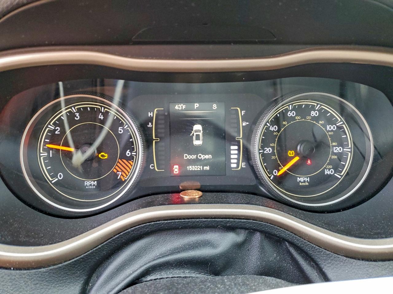 2015 JEEP CHEROKEE LATITUDE photo 9
