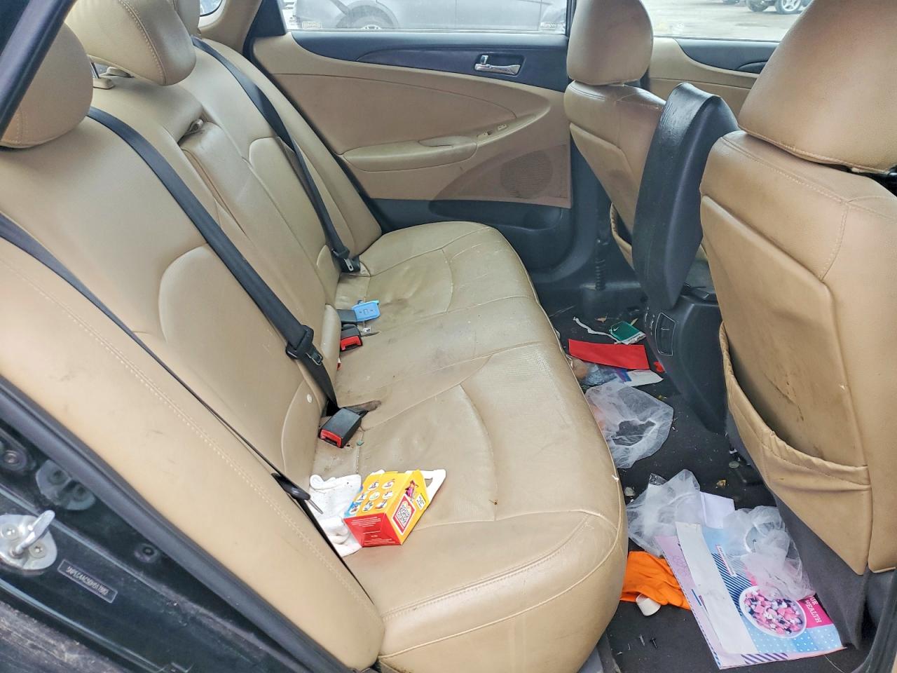 2013 HYUNDAI SONATA SE photo 10