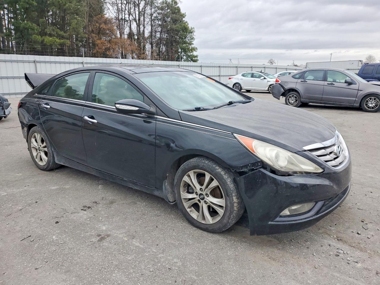 2013 HYUNDAI SONATA SE photo 4