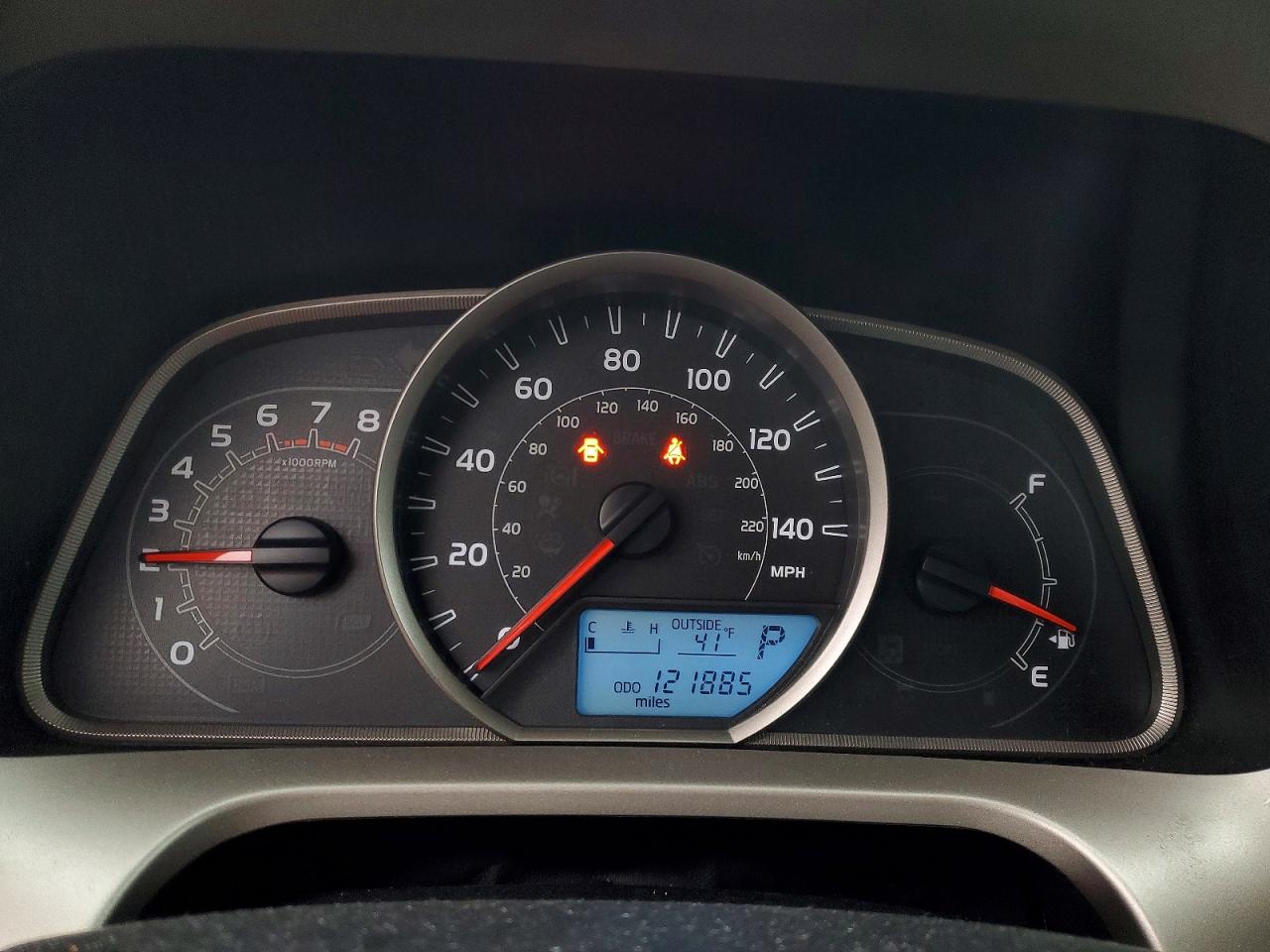 2014 TOYOTA RAV4 XLE photo 9